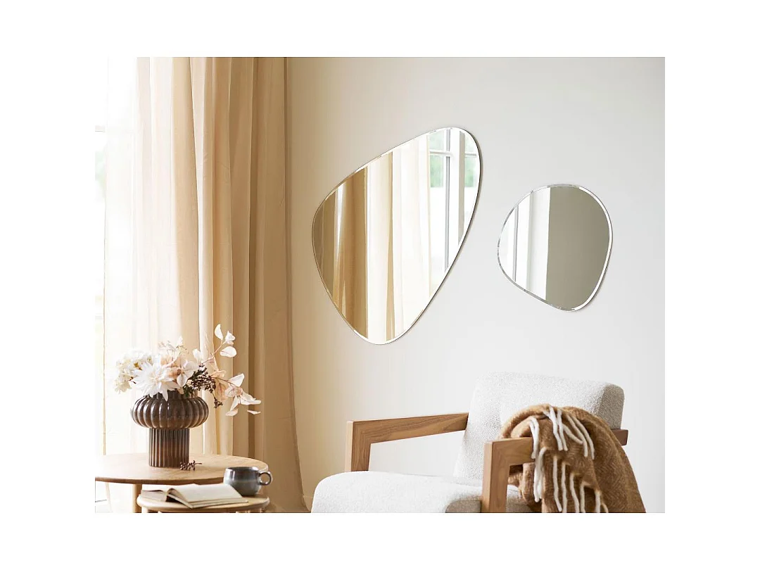 Miroir mural métal argenté de forme organique DEVONPORT – L 50 x H 50cm