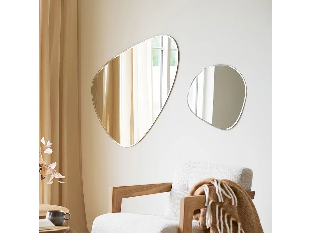 Miroir mural métal argenté de forme organique DEVONPORT – L 50 x H 50cm