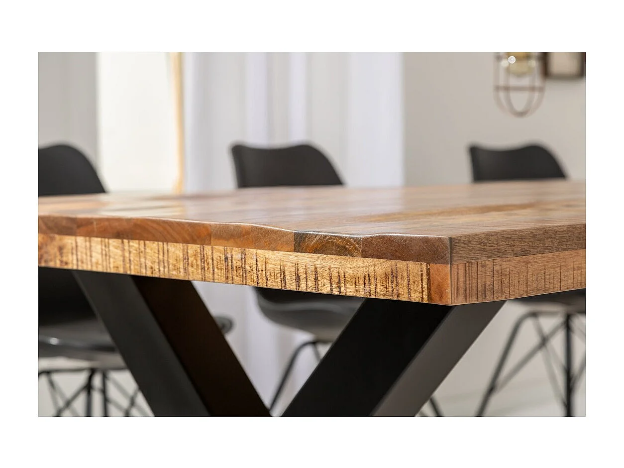 Table de salle à manger LODEN – Bois massif de manguier verni – 240 cm – Style industriel