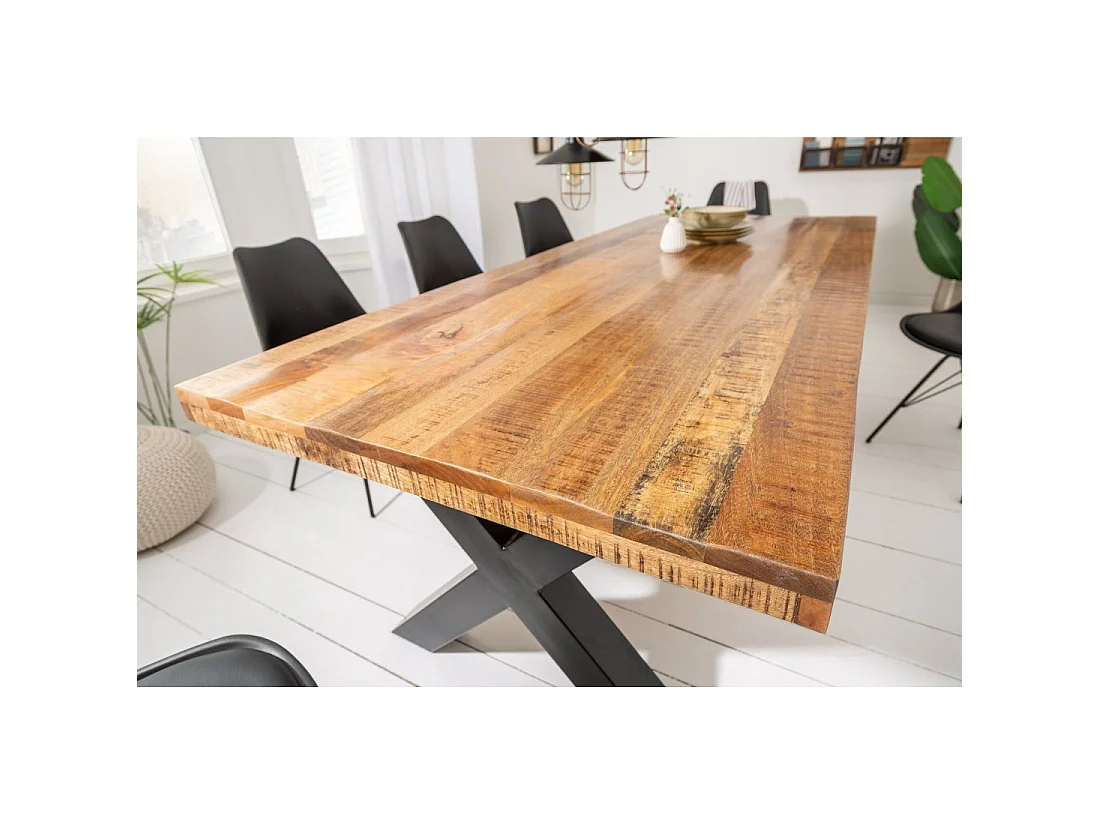 Eettafel LODEN - Massief gelakt mangohout - 240 cm - Industriële stijl