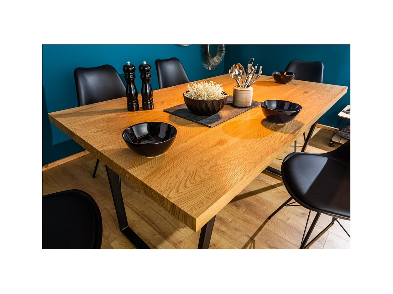 Table de salle à manger MERAX – aspect chêne clair et noir – 160 cm – Style industriel