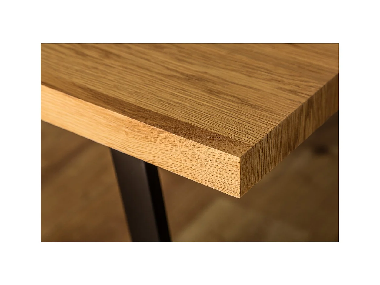 Table de salle à manger MERAX – aspect chêne clair et noir – 160 cm – Style industriel