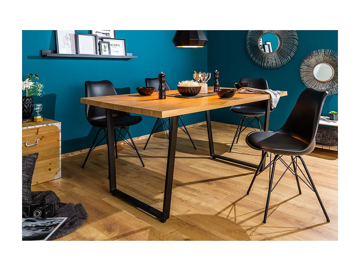 Table de salle à manger MERAX – aspect chêne clair et noir – 160 cm – Style industriel