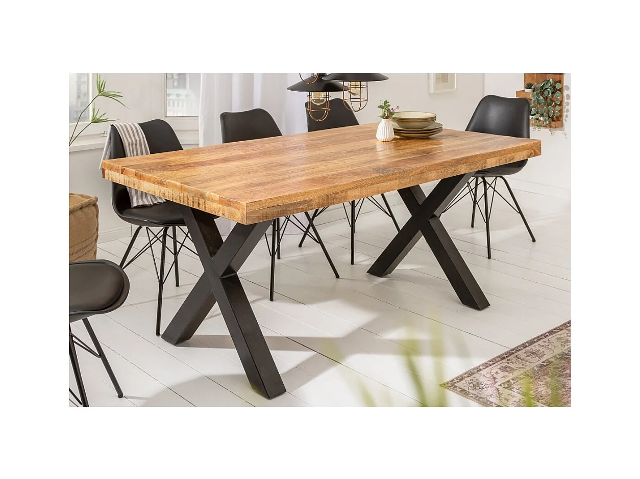 Table de salle à manger LODEN – Bois massif de manguier verni – 160 cm – Style industriel