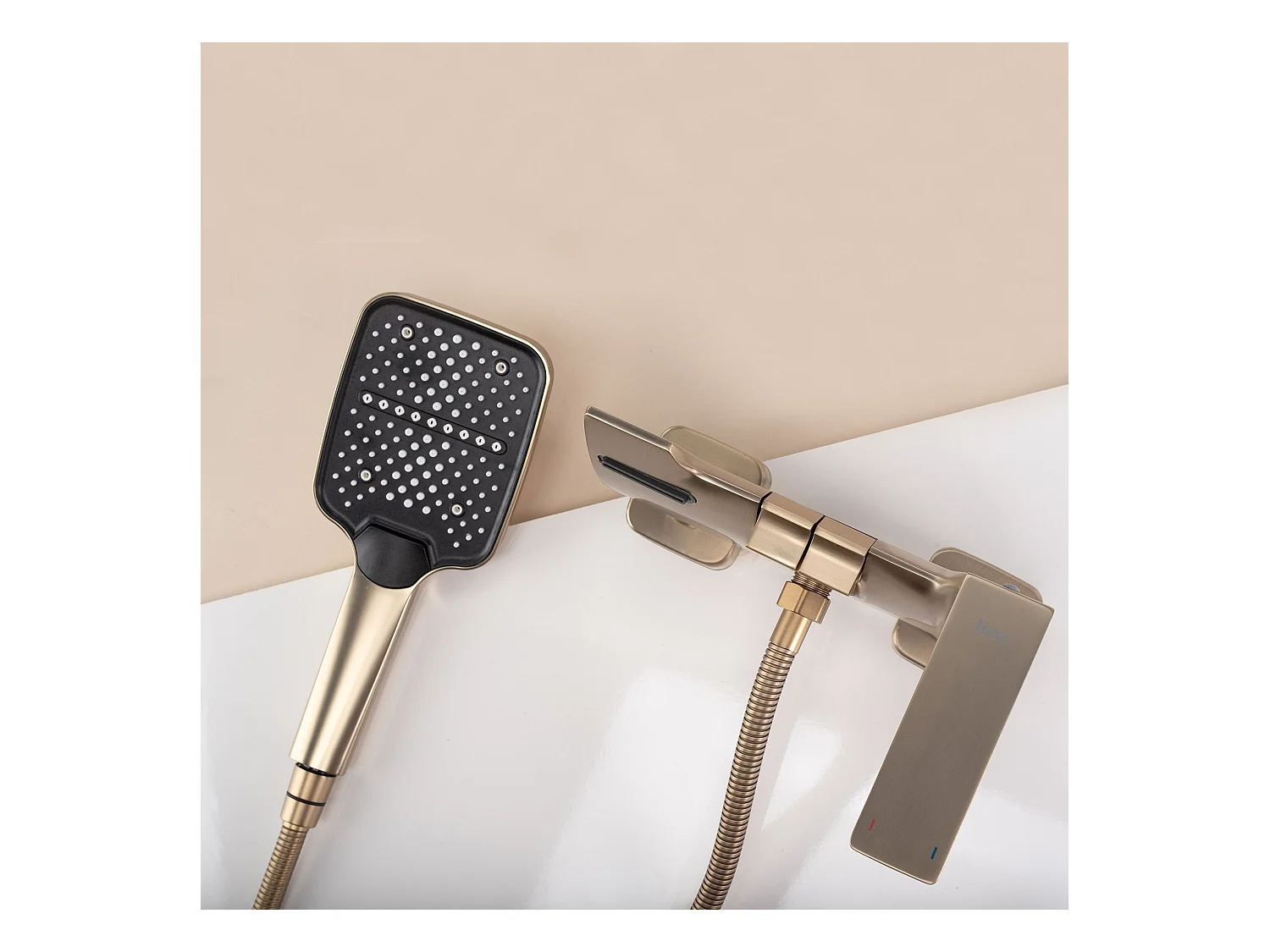 Torneira Para Banheira Rea Joe Brushed Gold