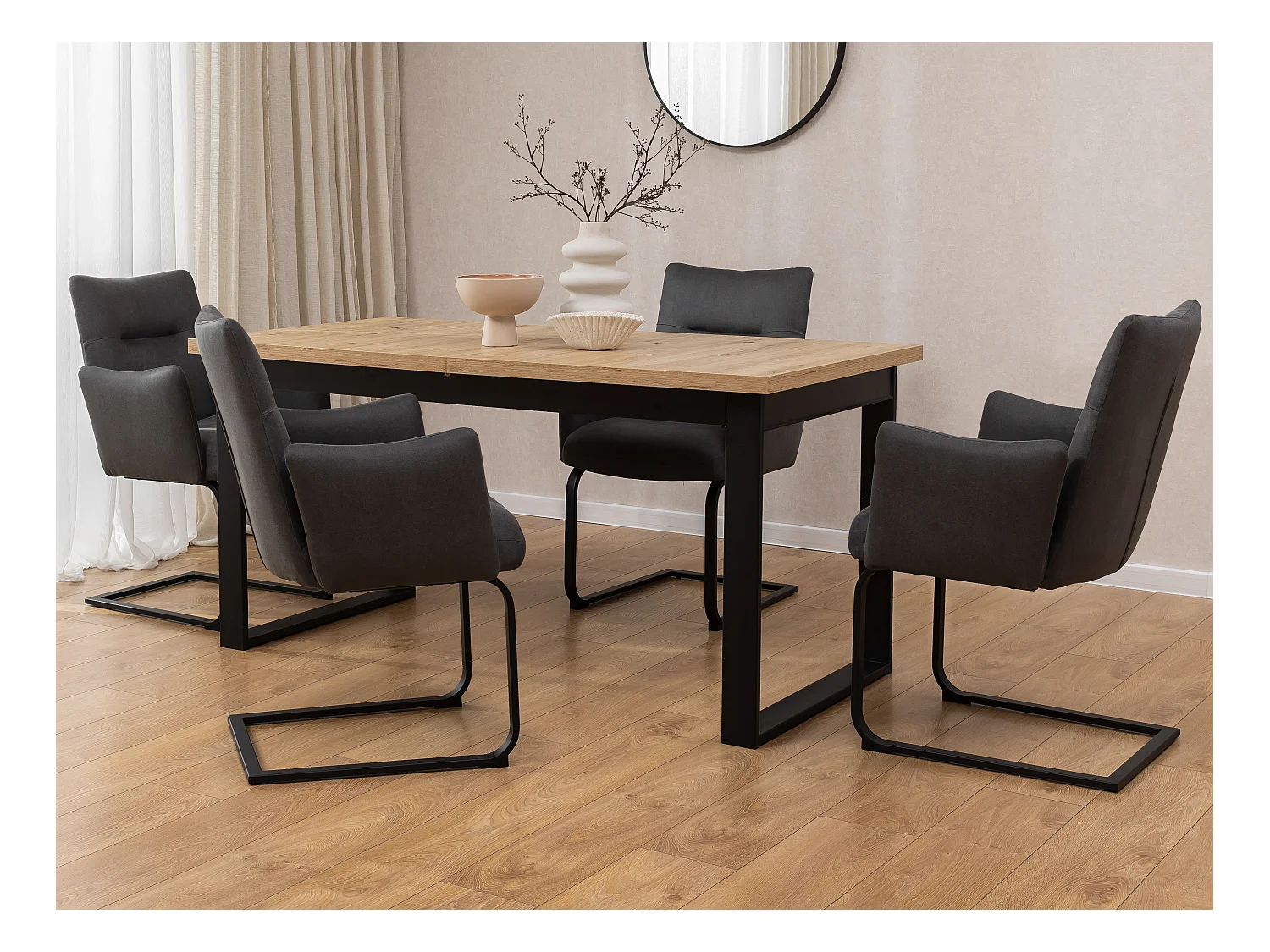 Lot de 2 chaises rembourrées au design moderne, en microfibre anthracite effet vintage, avec accoudoirs et piètement luge en métal noir - Hera