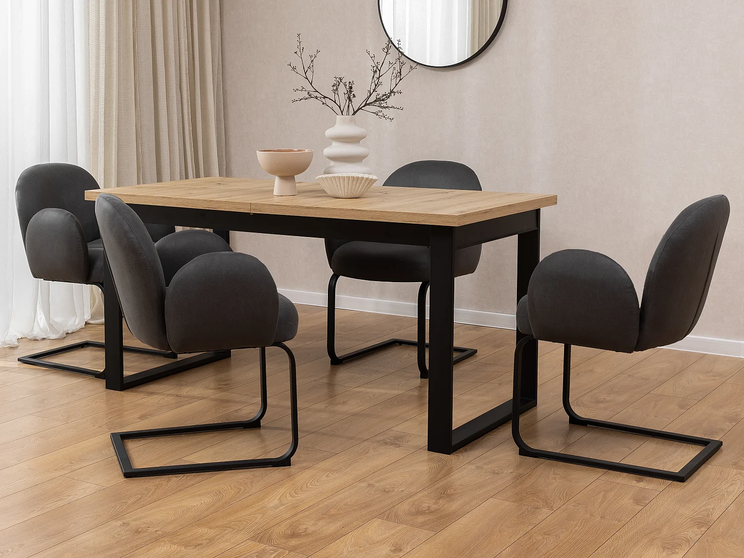 Chaise rembourrée de style Japandi au design arrondi, en microfibre anthracite effet vintage avec une structure en métal noir - Vela