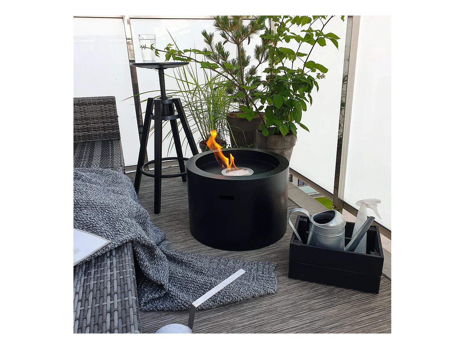 Cheminée à Bioéthanol Aielli, Capacité 1 Litre Made in Italy, 47,5x47,5x32,5h cm Noir