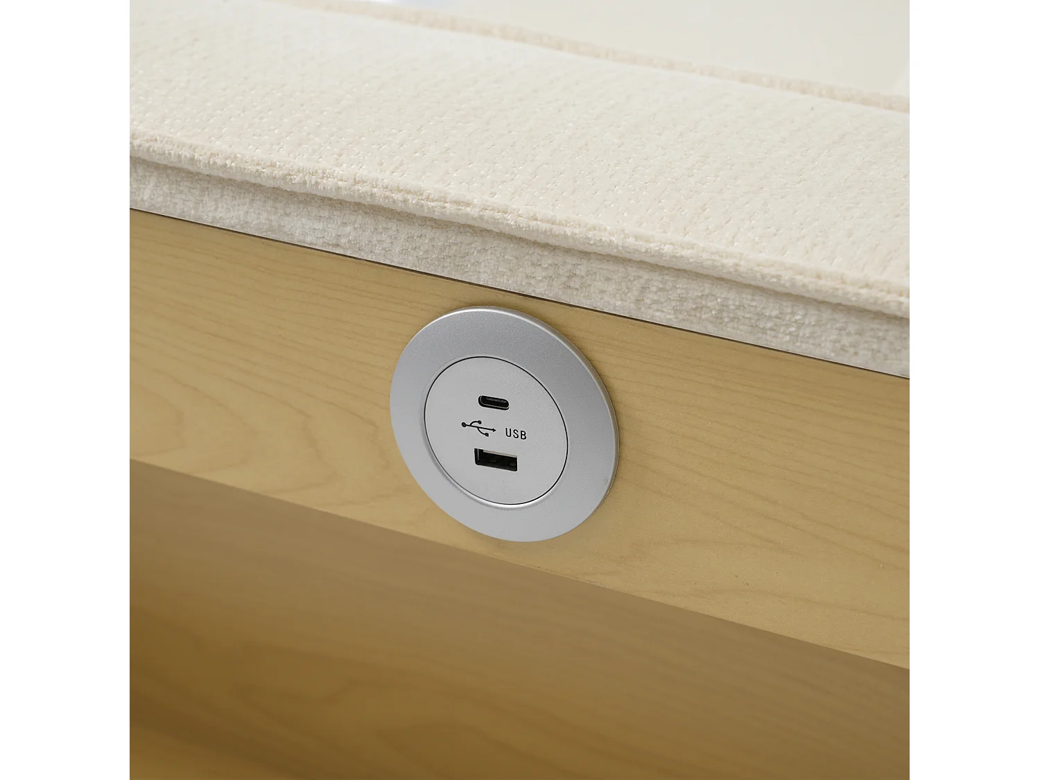 Divano trasformabile con portabicchieri, ripiani contenitore e porte USB - ciniglia beige