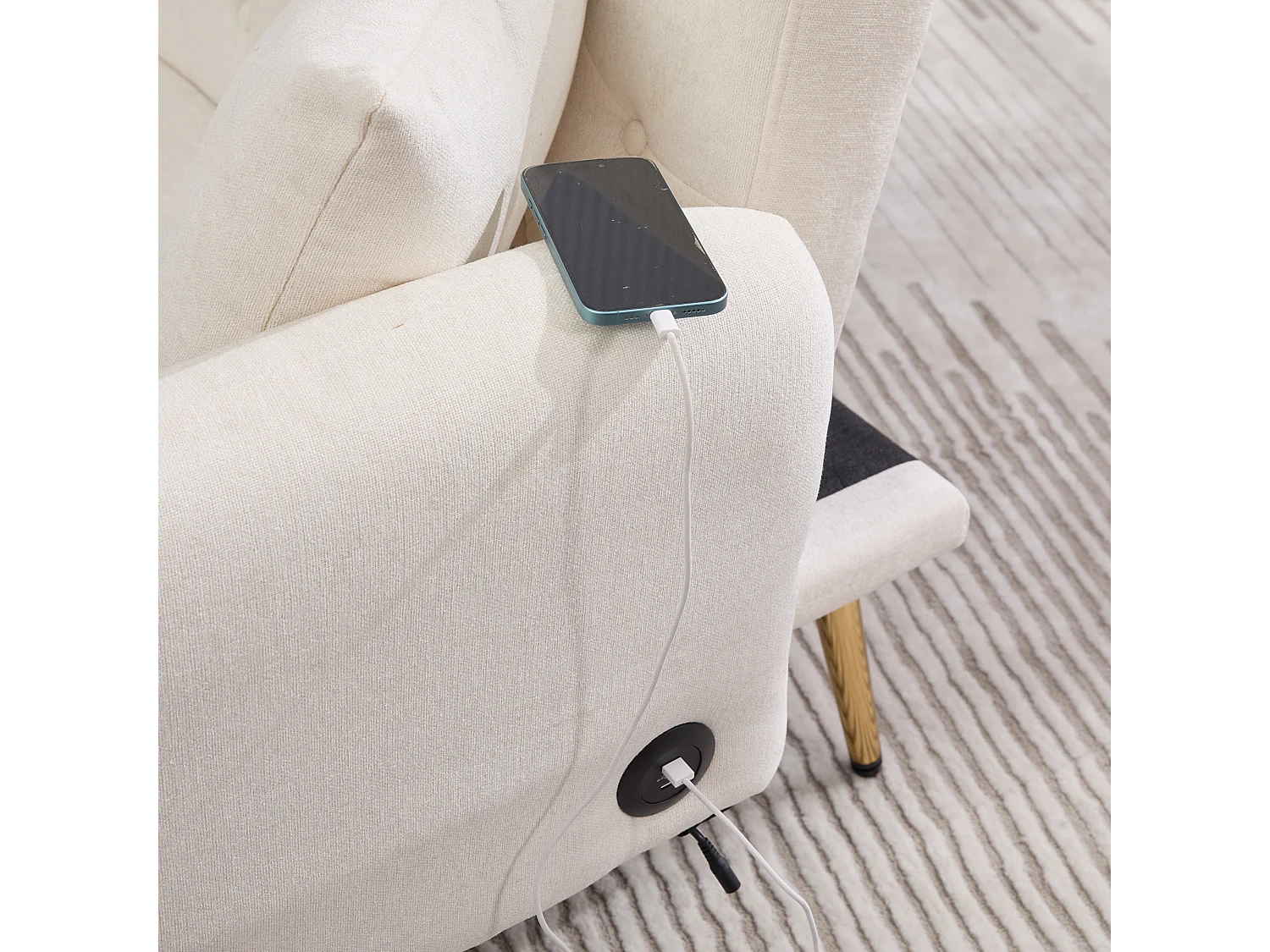 2-Sitzer-Sofa mit verstellbarer Rückenlehne, USB-Anschluss und Handyhalterung – Beige Chenille