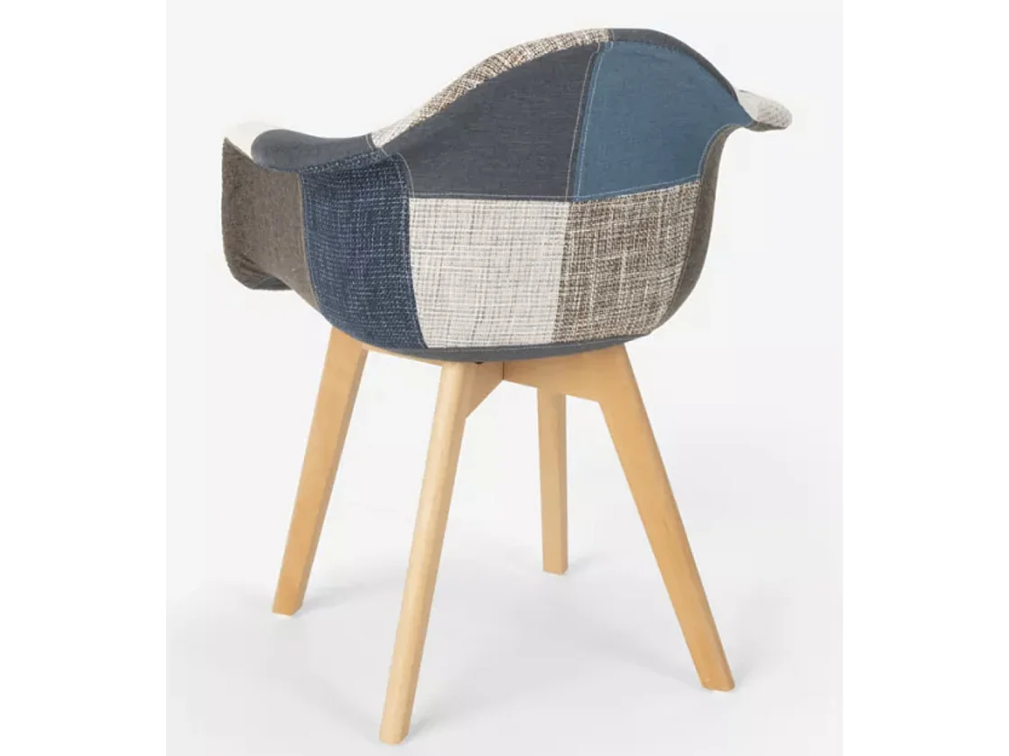 Fauteuil tissu patchwork bleu, gris, marron et pieds chêne clair Tarkal