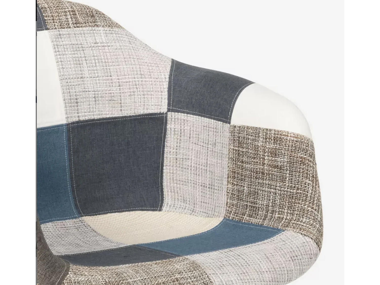 Fauteuil tissu patchwork bleu, gris, marron et pieds chêne clair Tarkal