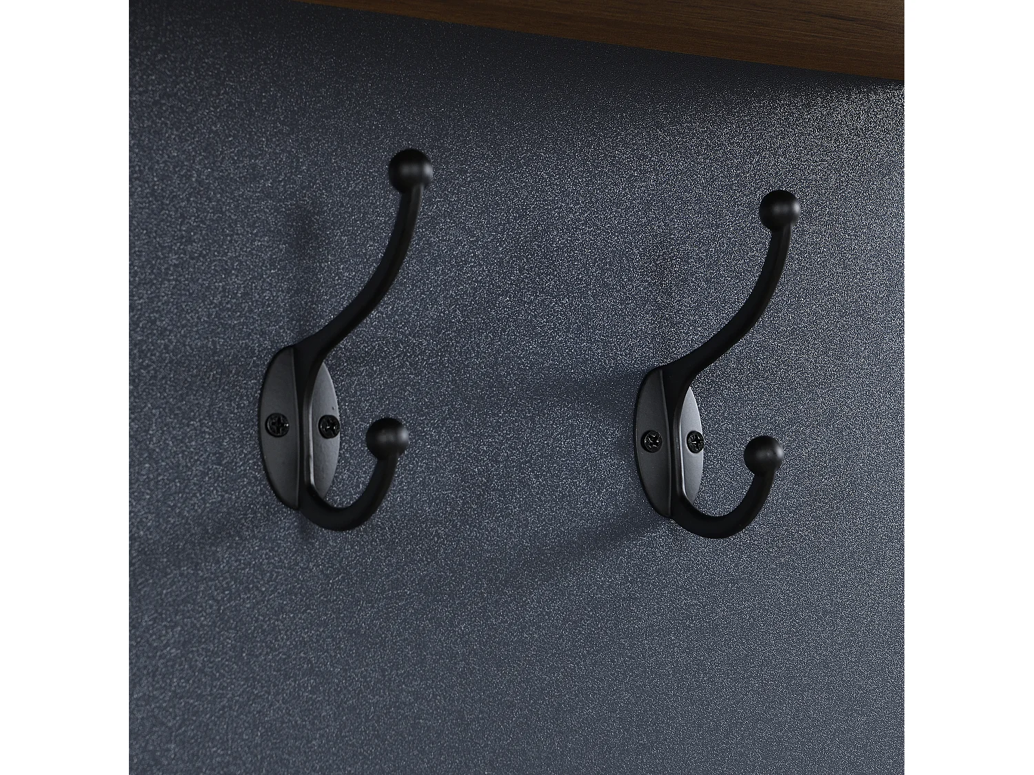 Garderobenschrank in Naturfarbe mit 2 Türen, Ablagefächern und Haken - schwarze Metallbeine