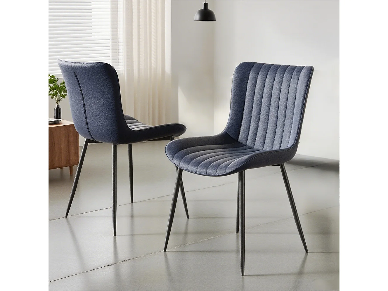 Lot de 2 chaises de salle à manger en PU bleu avec pieds en métal noir - style moderne