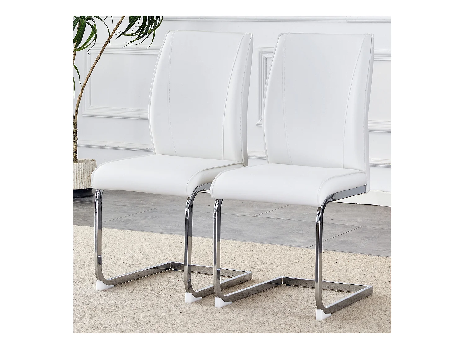 Lot de 2 chaises en PU blanch avec dossier et pieds en métal argenté - pour salon et salle à manger