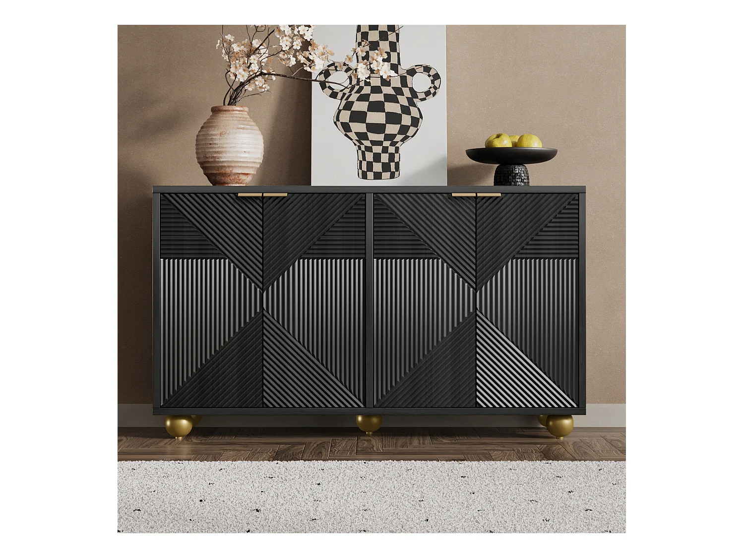 Buffet noir avec 4 portes texturées, étagères intérieures réglables et pieds boule dorés