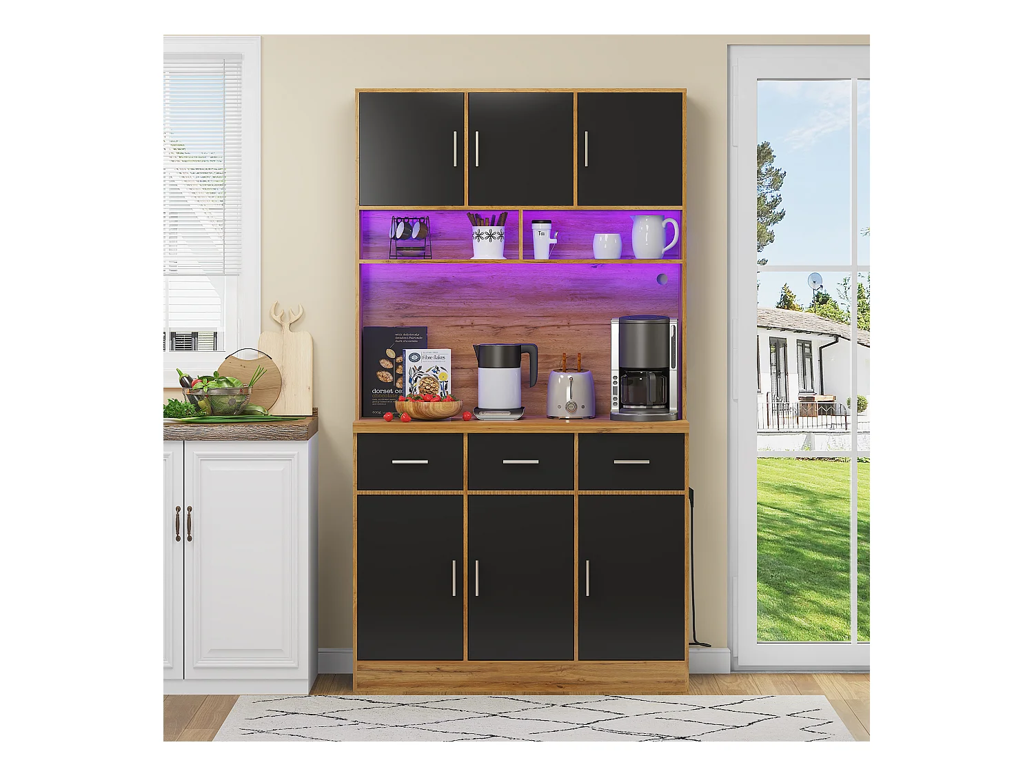 Buffet haut avec éclairage LED, 6 portes noires et 3 tiroirs de rangement - naturel