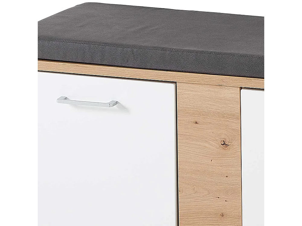 Flursitzbank in Wildeichefarben und Weiß einer Polsterauflage