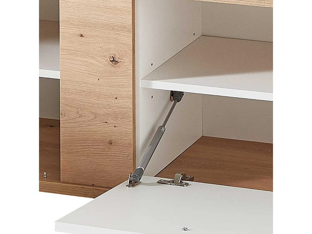 Flursitzbank in Wildeichefarben und Weiß einer Polsterauflage