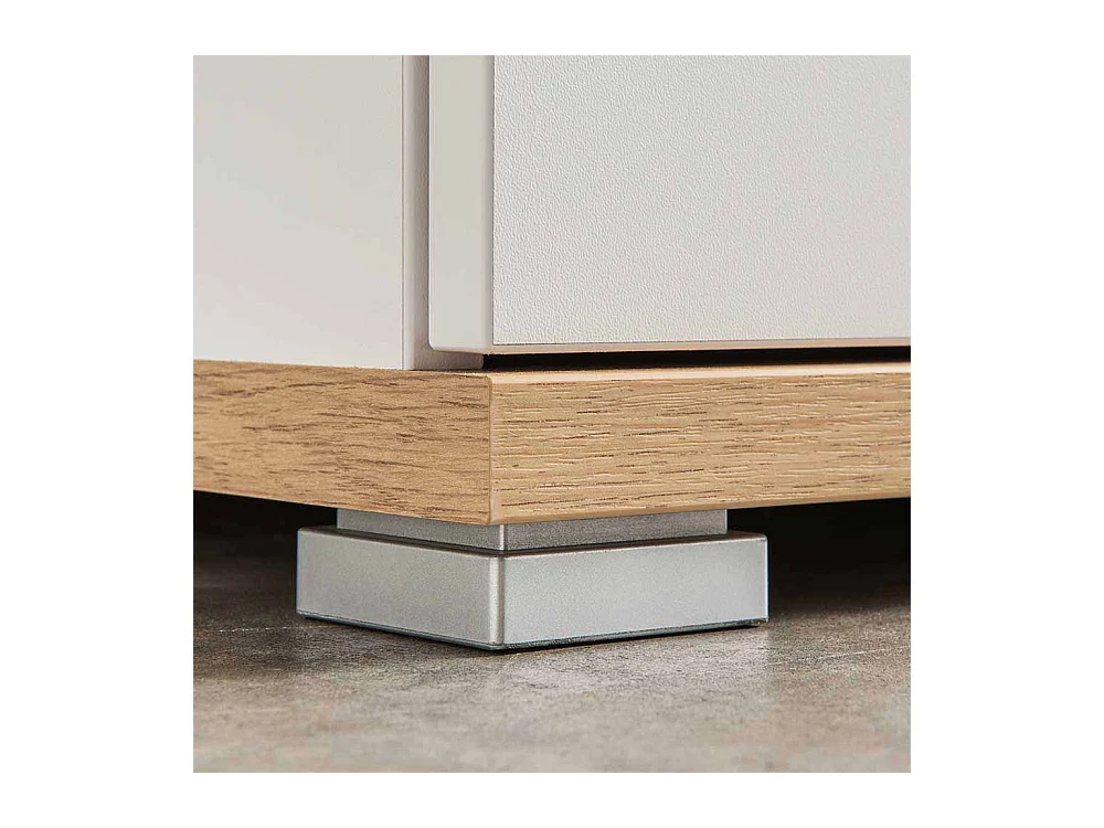 Dielenbank in Weiß Eiche mit Türen