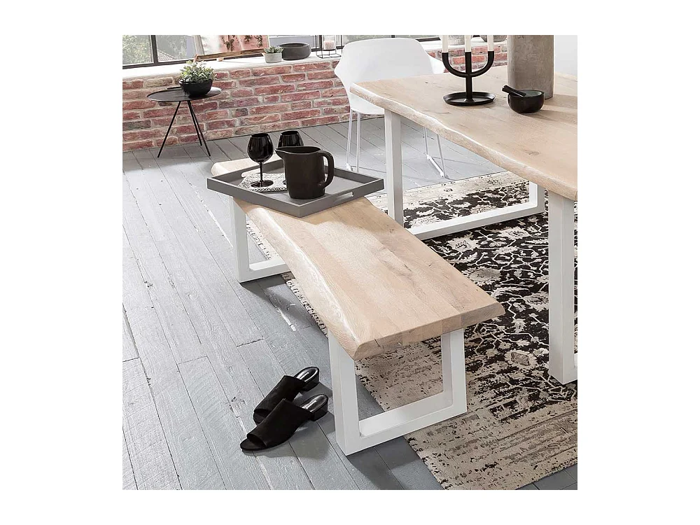 Baumkantenbank aus Eiche White Wash massiv Metall Bügelgestell