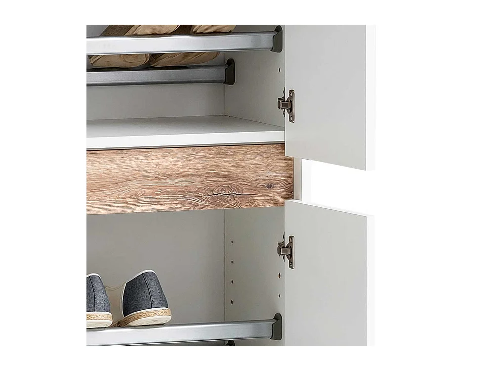 Schuhgarderobe im Skandi Design Wildeichefarben und Weiß