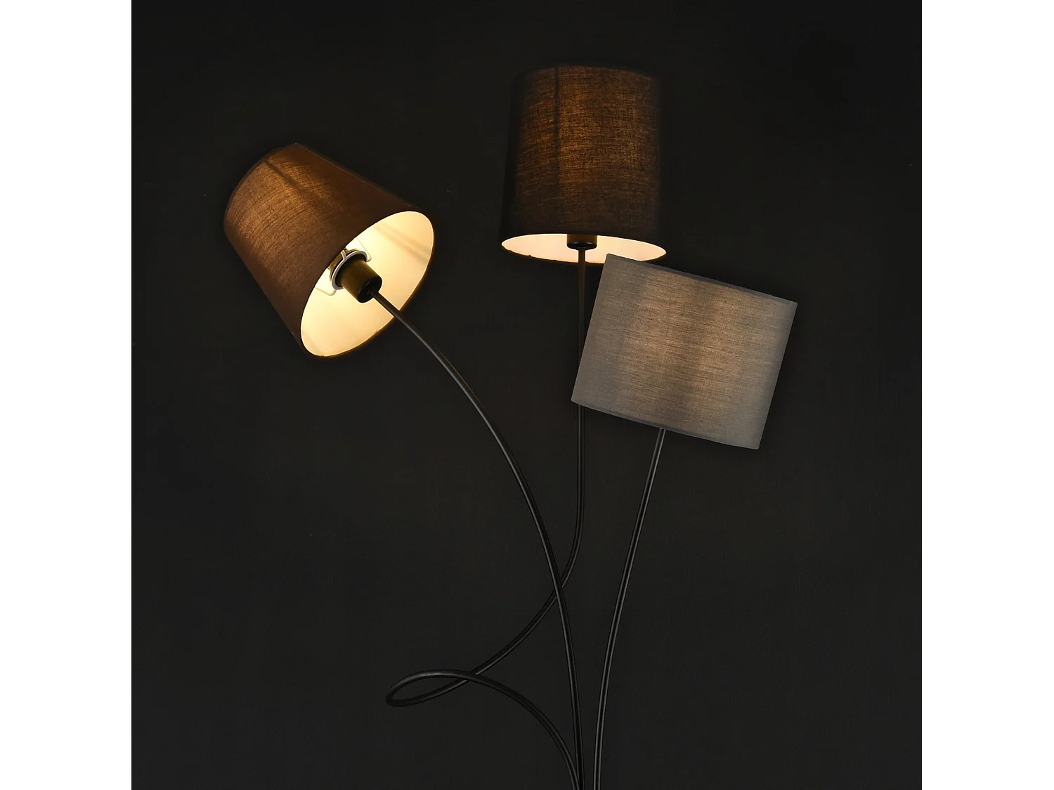 Candeeiro de pé candeeiro de pé com 3 casquilhos de metal e tecido 146 cm 3 abajures castanho preto cinza moldura preta 03_0002452