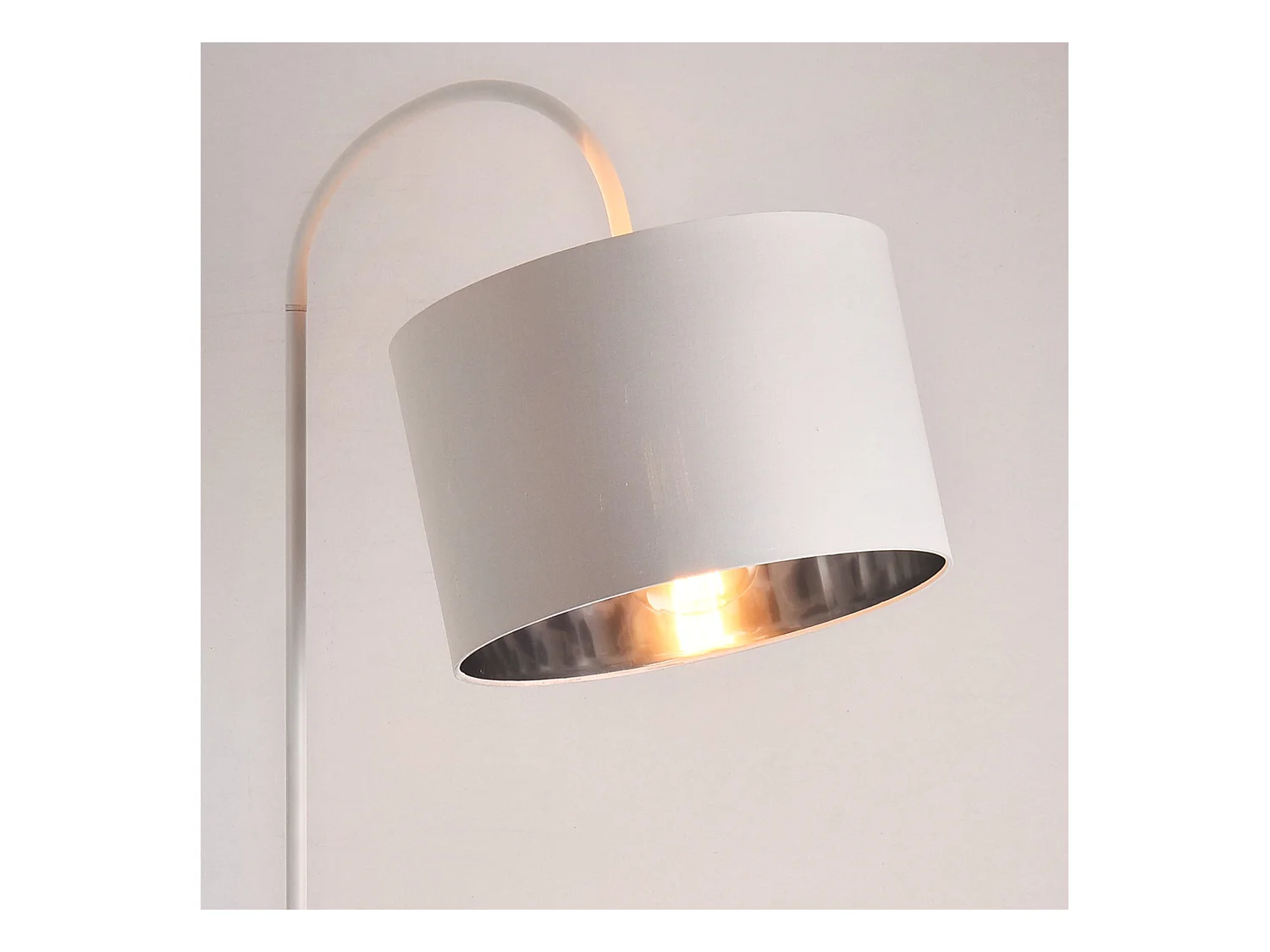 Lampadaire moderne lampe sur métal blanche 35 x 35 x 173 cm 03_0005251