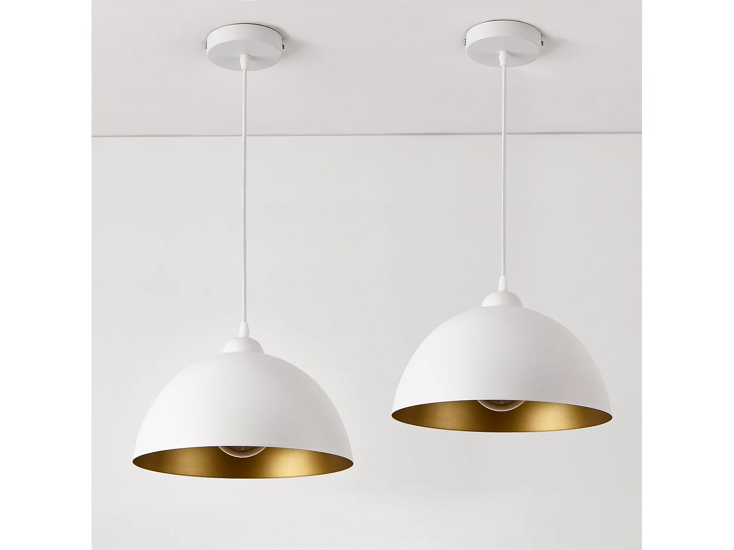 Set di 2 lampade a sospensione illuminazione interna altezza regolabile metallo diametro 30 cm bianco dorato 03_0005760