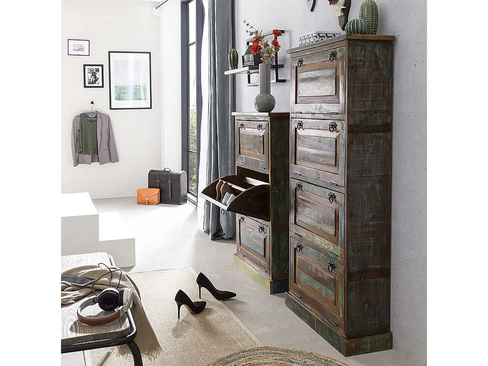 Garderobenschuhschrank aus buntem Recyclingholz drei Schuhklappen