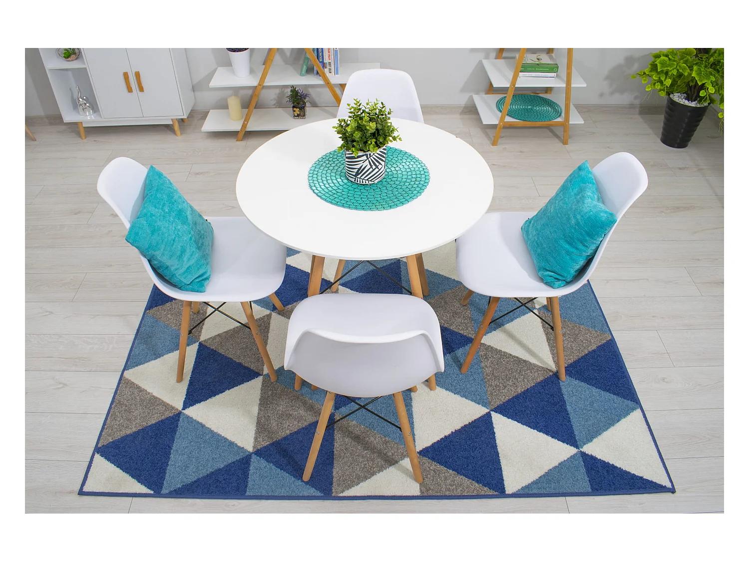 Valora Esszimmerset | KOVA 80 cm weißer runder Tisch + 4 OSAKA weiße Stühle