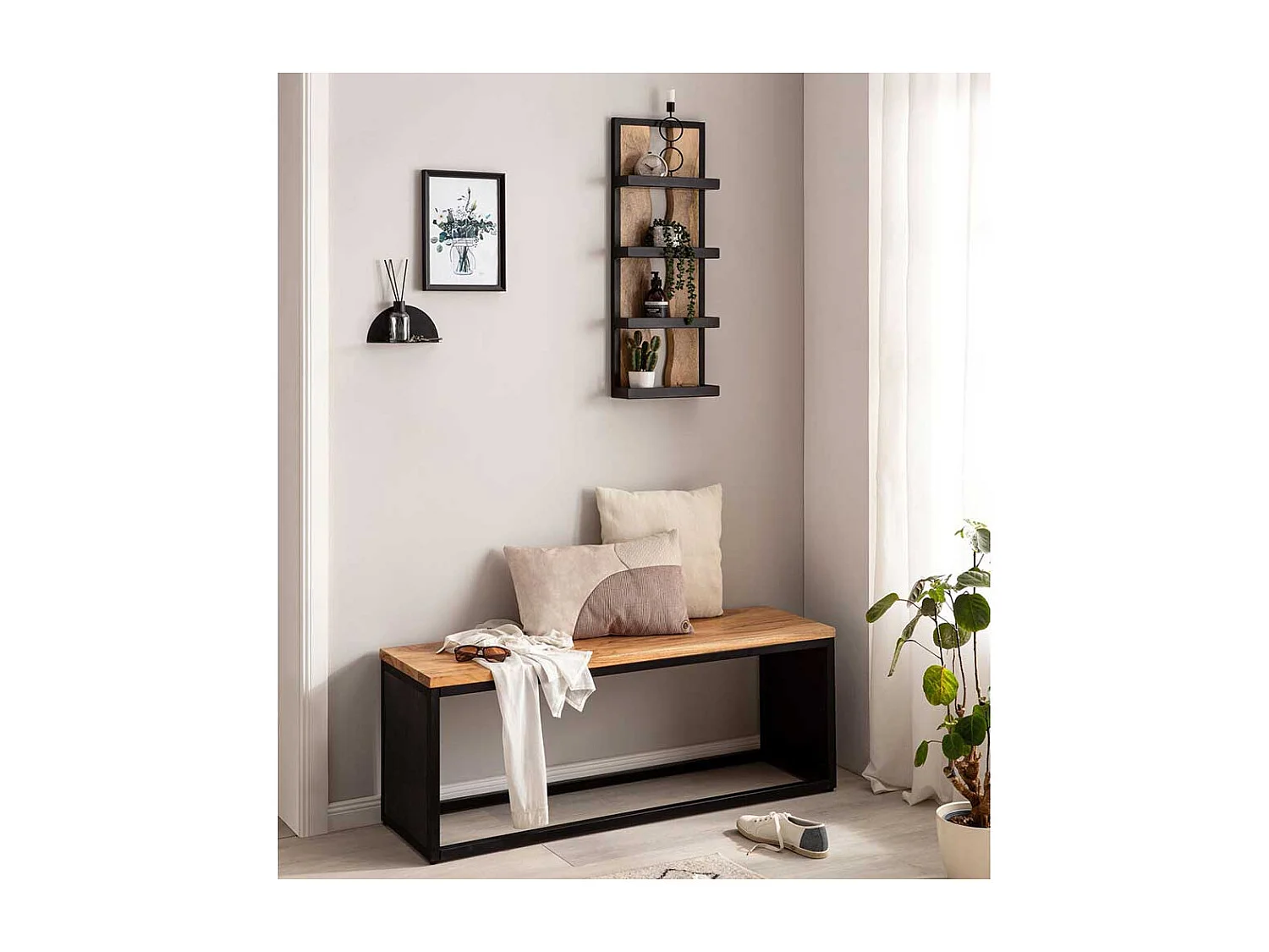 Wandregal Hängeregal aus Mangobaum Massivholz und Metall