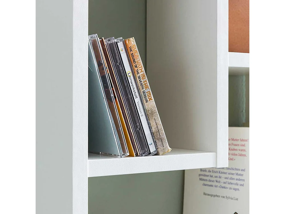 Wandregal weiss in modernem Design 90 cm hoch - 36 cm breit
