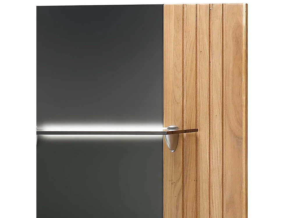 Wandregal mit Glasböden mit LED Beleuchtung modernem Design