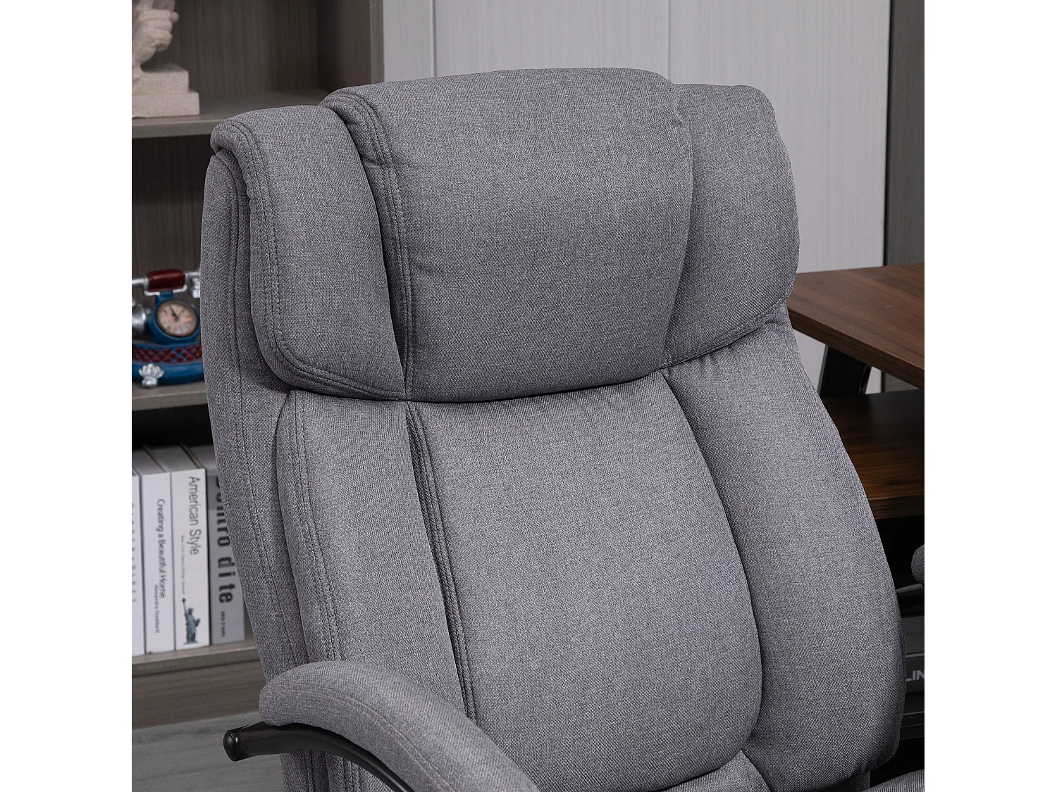Fauteuil de bureau ergonomique avec fonction basculante, assise épaisse et rembourrée, supporte jusqu'à 220 kg, idéal pour le travail ou le gaming