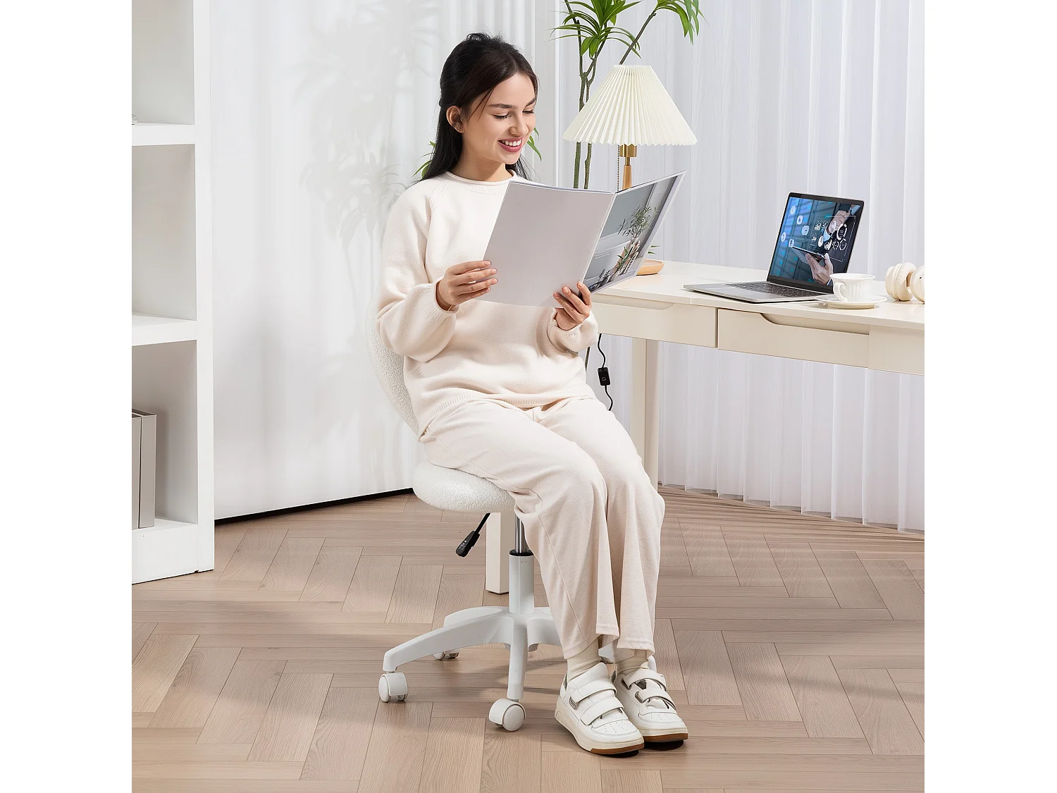 Chaise de bureau pivotante pour home office, dossier en forme de cœur, réglable en hauteur, en peluche Teddy, chaise coiffeuse blanche