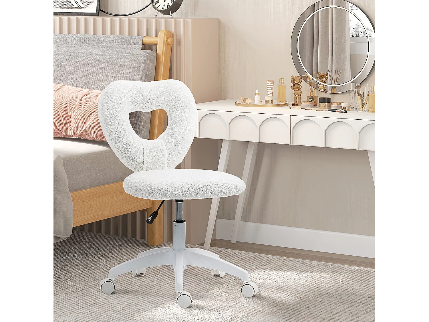Chaise de bureau pivotante pour home office, dossier en forme de cœur, réglable en hauteur, en peluche Teddy, chaise coiffeuse blanche