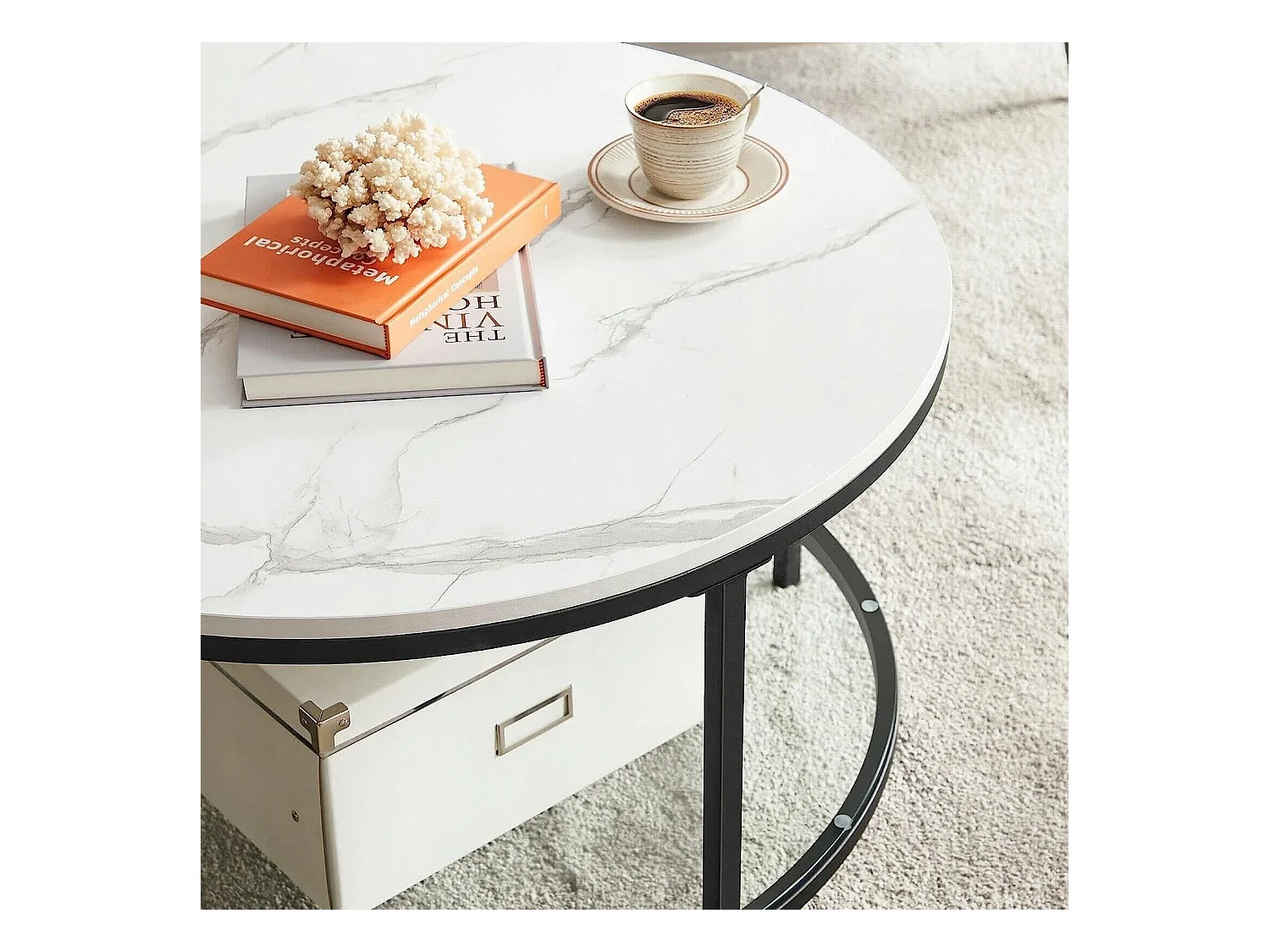 Table basse ronde Valora en marbre blanc avec étagère en verre