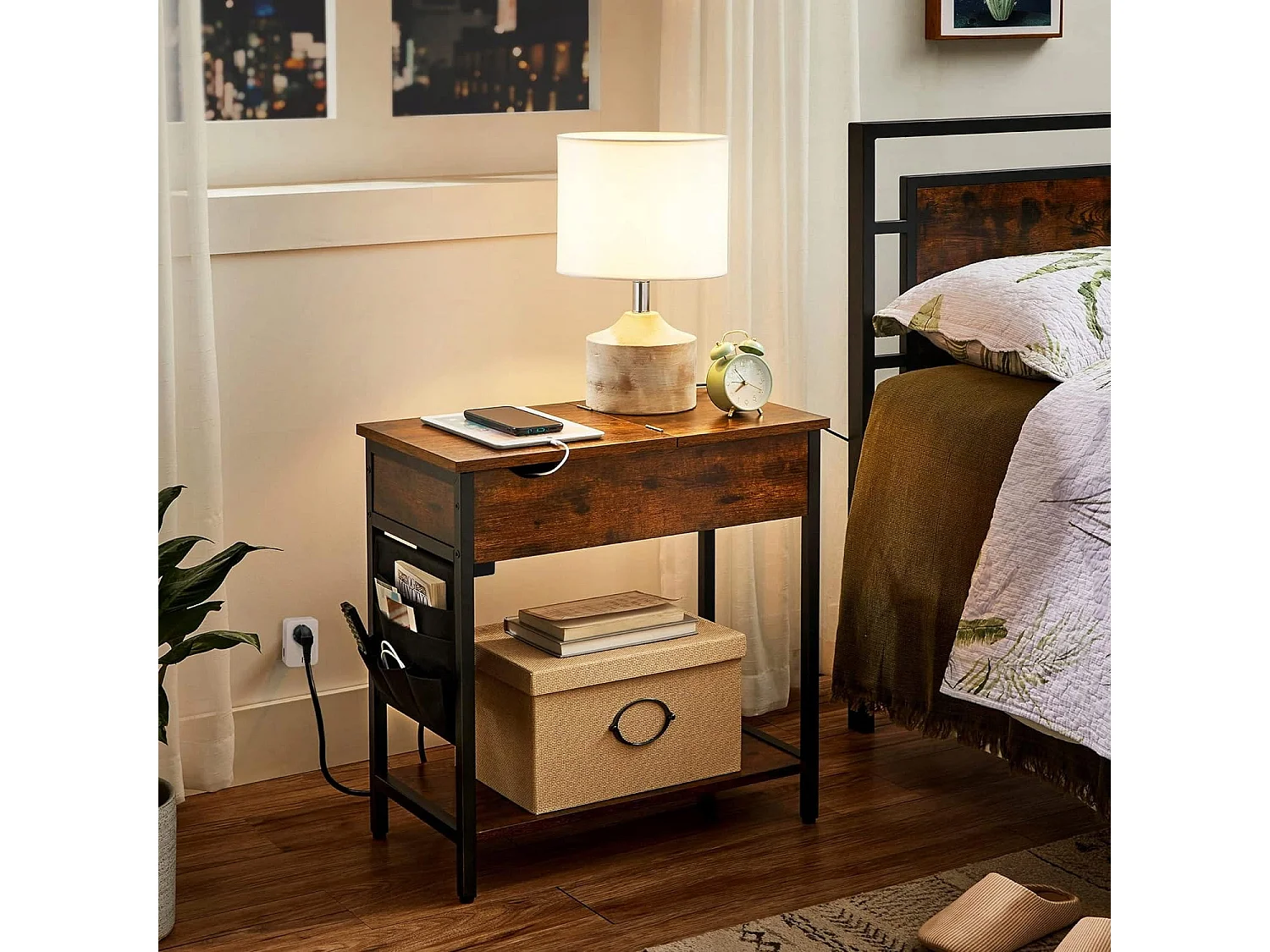 Table d'appoint Valora style loft rustique marron avec étagère | Vintage