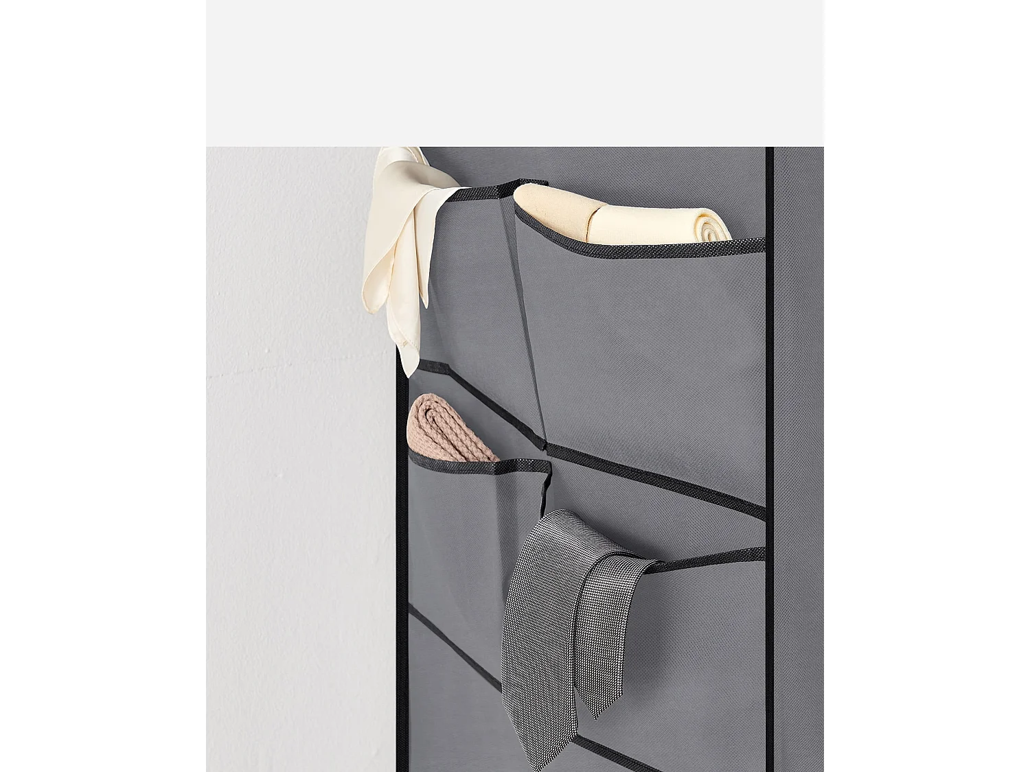 Armoire textile Valora grise 3 portes avec étagères et tringles de suspension