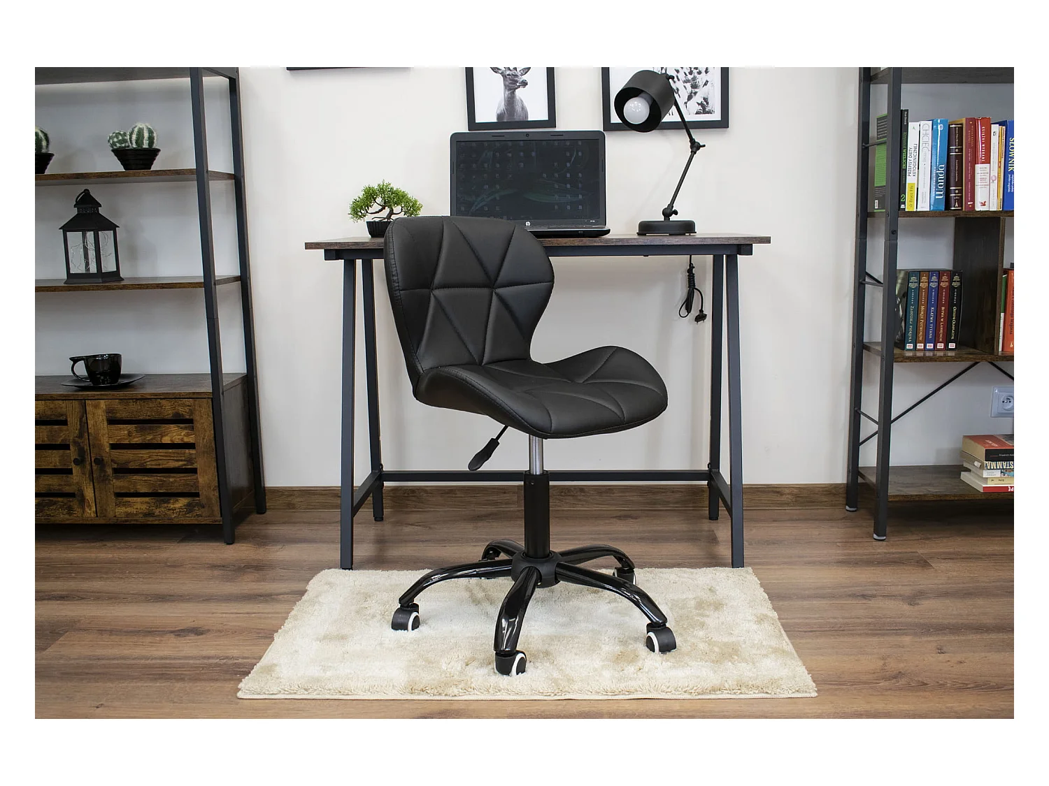 Krzesło obrotowe Valora FETO z czarnej ekoskóry | Nowoczesne siedzisko biurowe