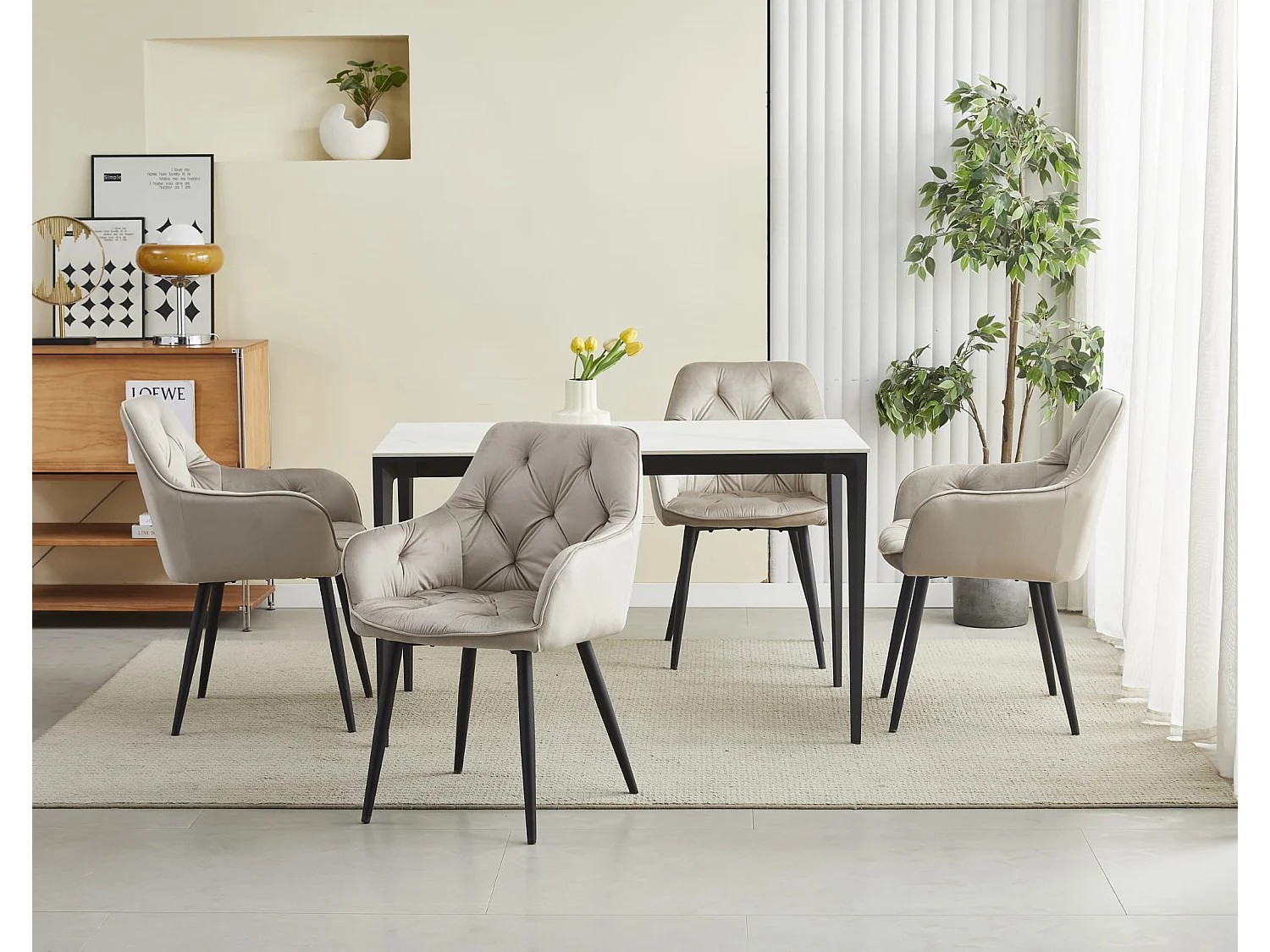 Chaise de salle à manger Valora LUKK – Velours beige foncé avec pieds noirs x1