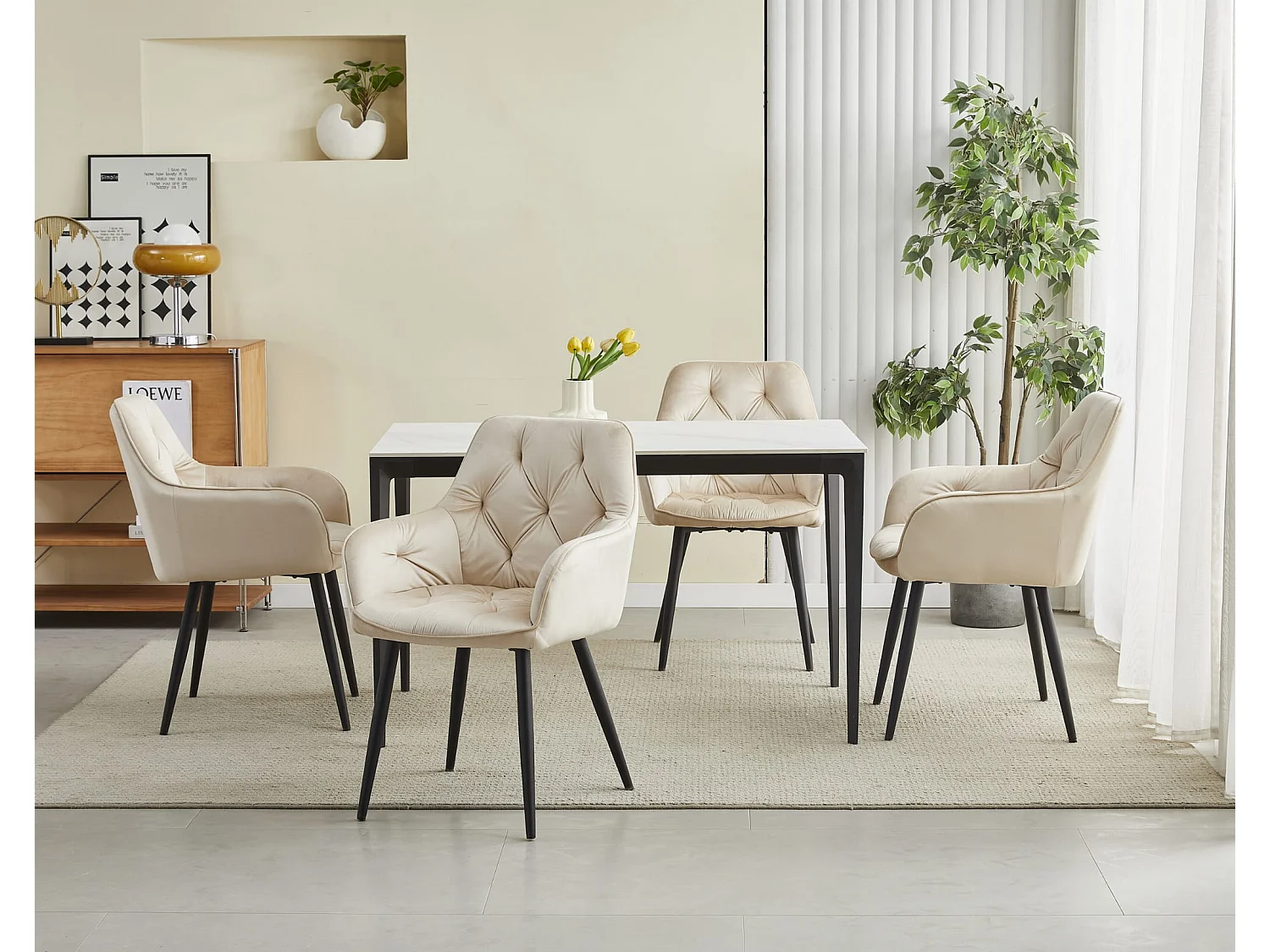 Valora LUKK eetkamerstoel – beige fluweel met zwarte poten x1