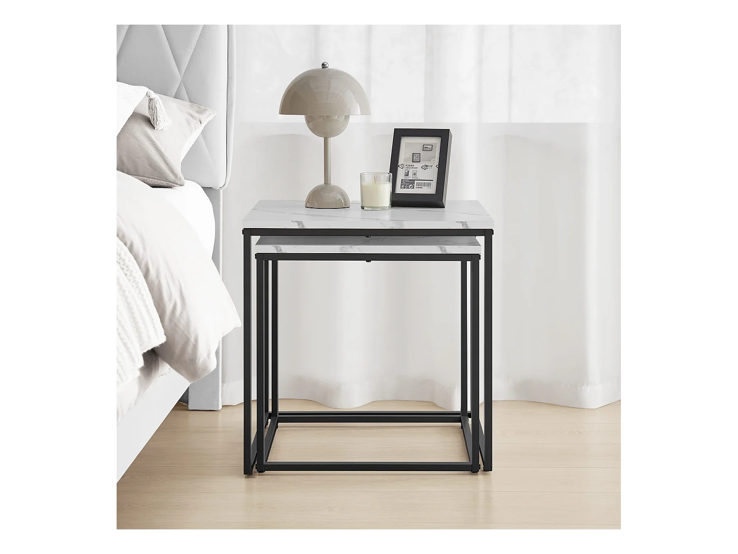 Tables basses carrées Valora, lot de 2 | Plateau en marbre et cadre en acier noir