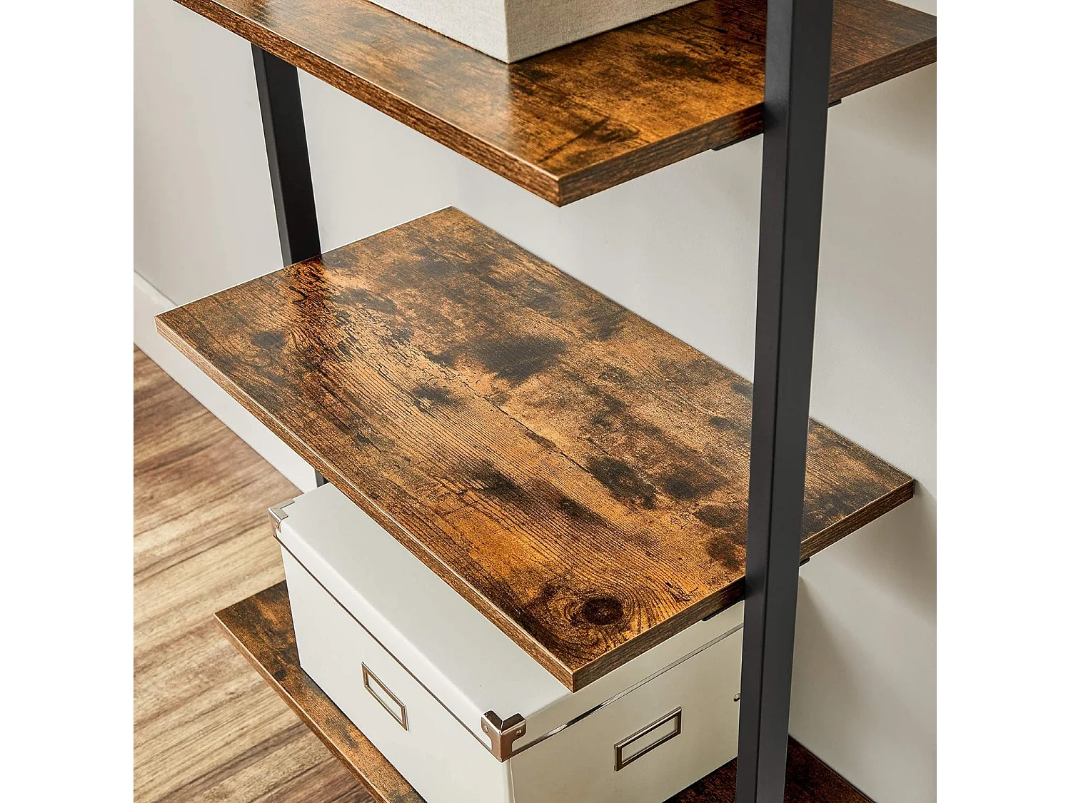 Bibliothèque échelle style loft rustique marron Valora avec 6 étagères | vintage