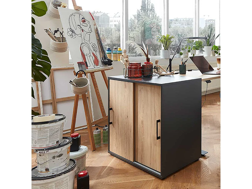 Kleiner Aktenschrank mit Schiebet�ren 2 Ordnerh�hen