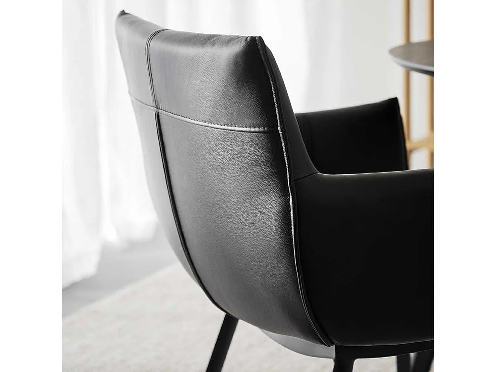 Armlehnstuhl Lederstuhl in Schwarz und gepolsterter Rückenlehne (2er Set)