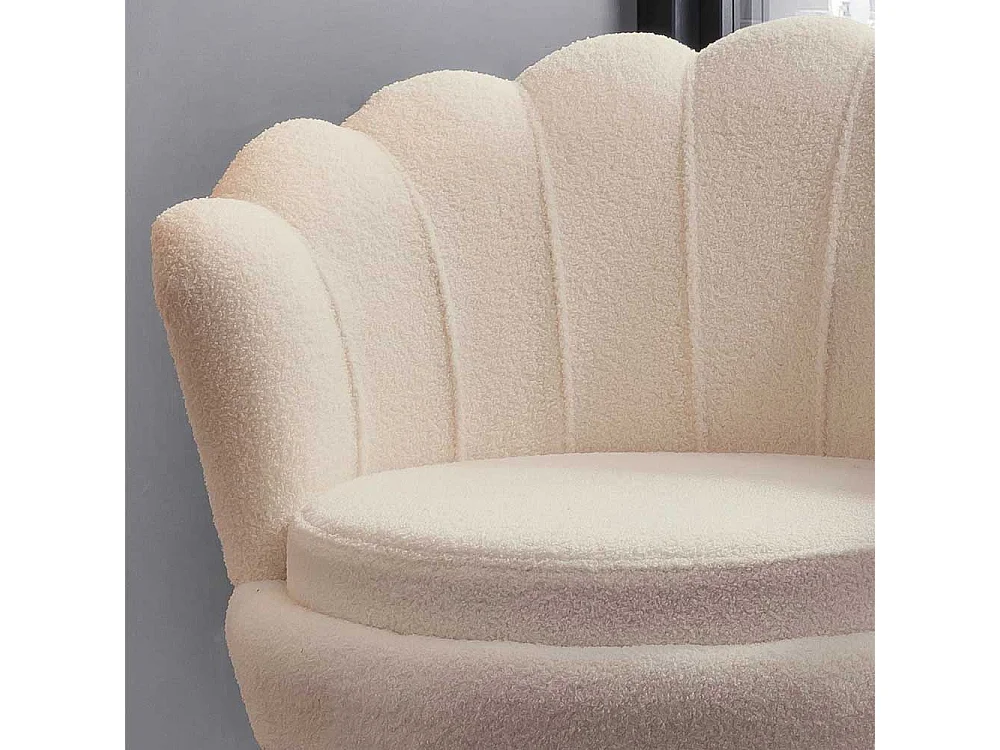 Muschelsessel Retro Stil in Cremefarben Boucle Stoff und Metall