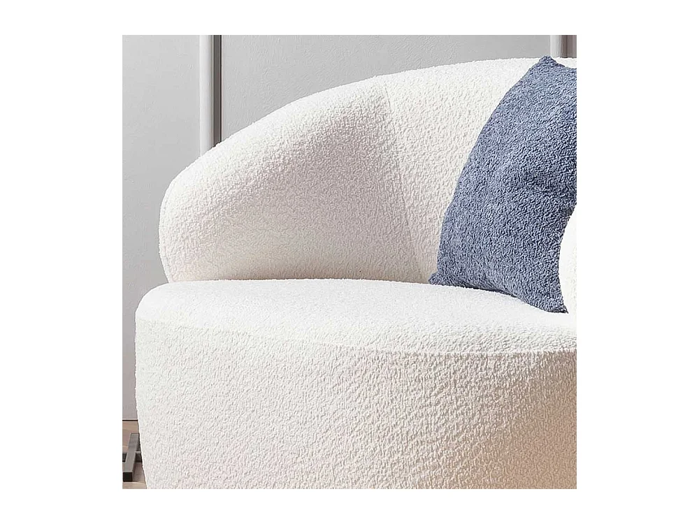Weißer Polstersessel im Skandi Design Boucle Stoff Bezug
