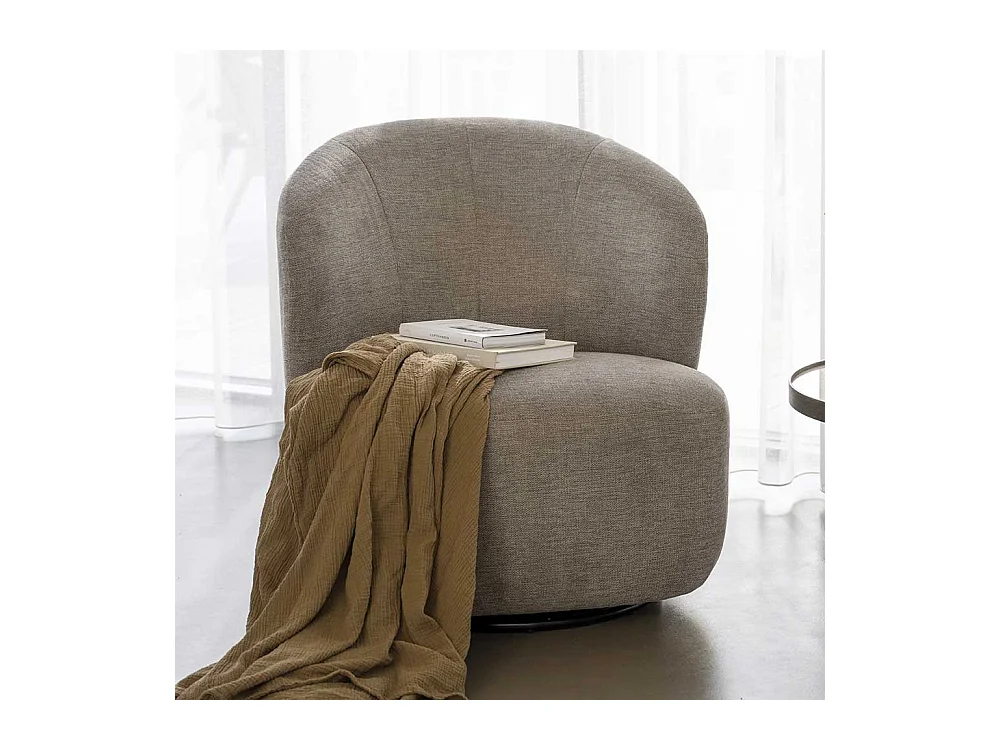 Drehsessel Beige Stoff im Skandi Design das Wohnzimmer